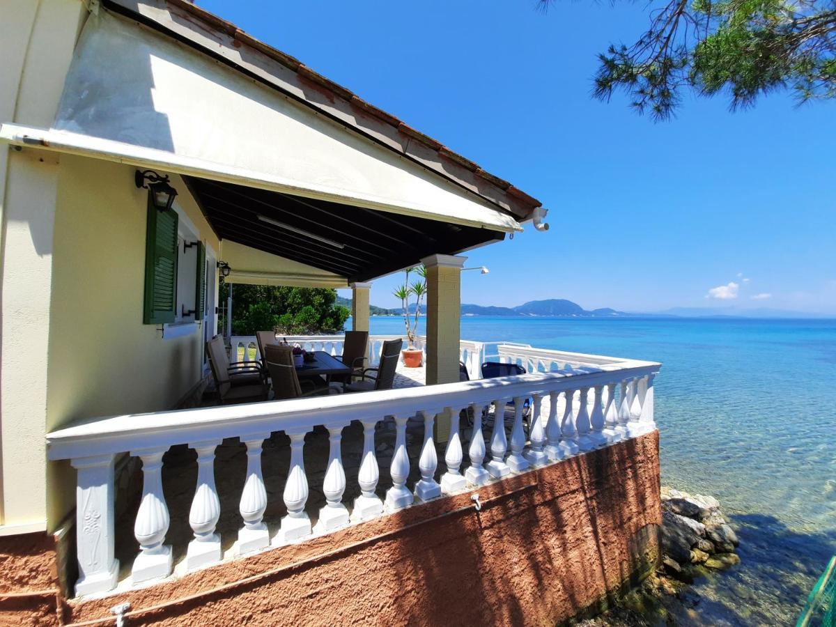 Blue Horizon  Villa Mpoukaris Buitenkant foto