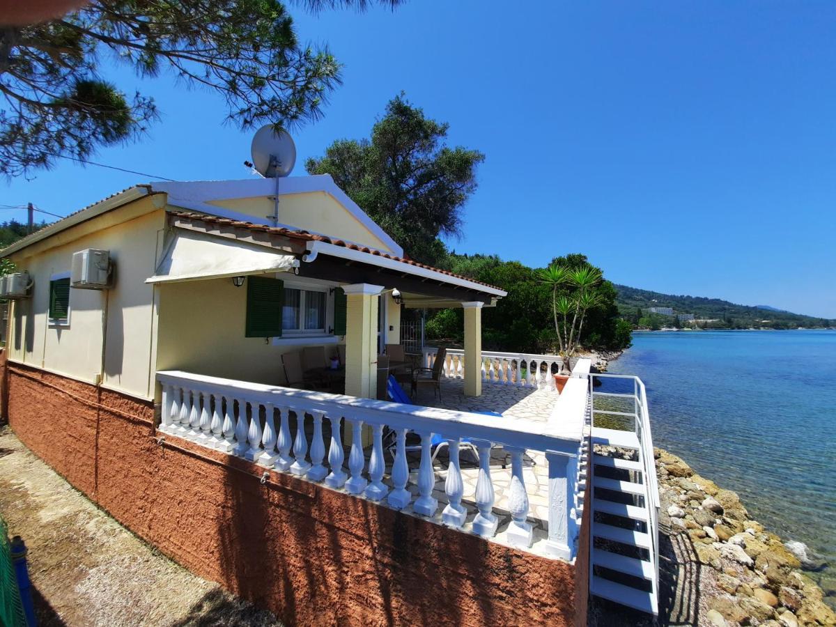Blue Horizon  Villa Mpoukaris Buitenkant foto