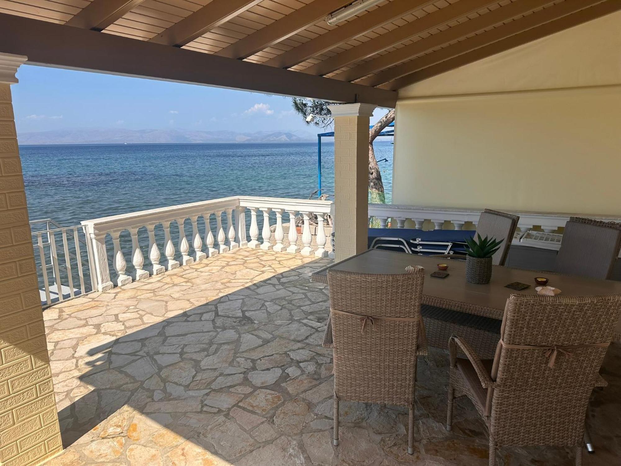 Blue Horizon  Villa Mpoukaris Buitenkant foto