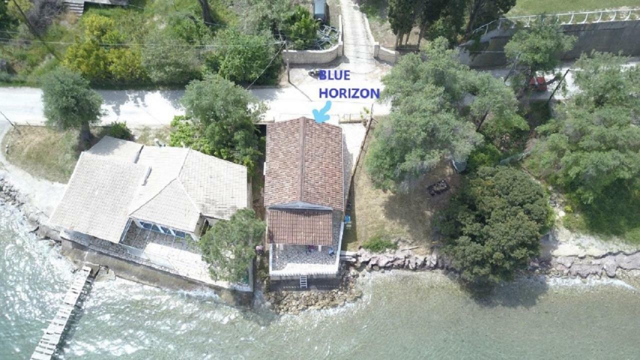 Blue Horizon  Villa Mpoukaris Buitenkant foto